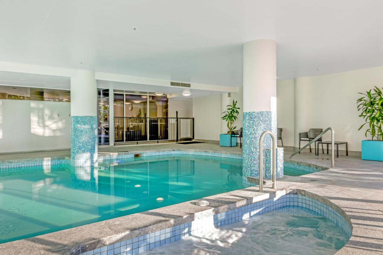 Ocean Sands Resort Gold Coast Exterior photo